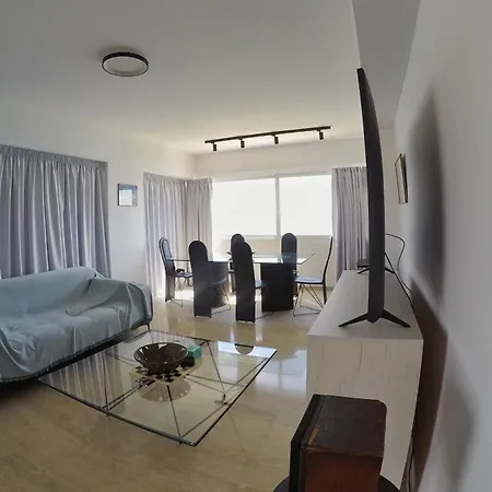 Stunning Top-Floor Beachfront Apartment Larnaca Exterior photo